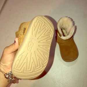 Brown UGG boots, for kids!